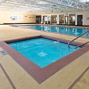 Days Inn By Wyndham Plattsburgh